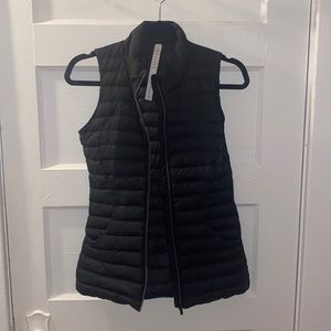Lululemon “pack it down vest”